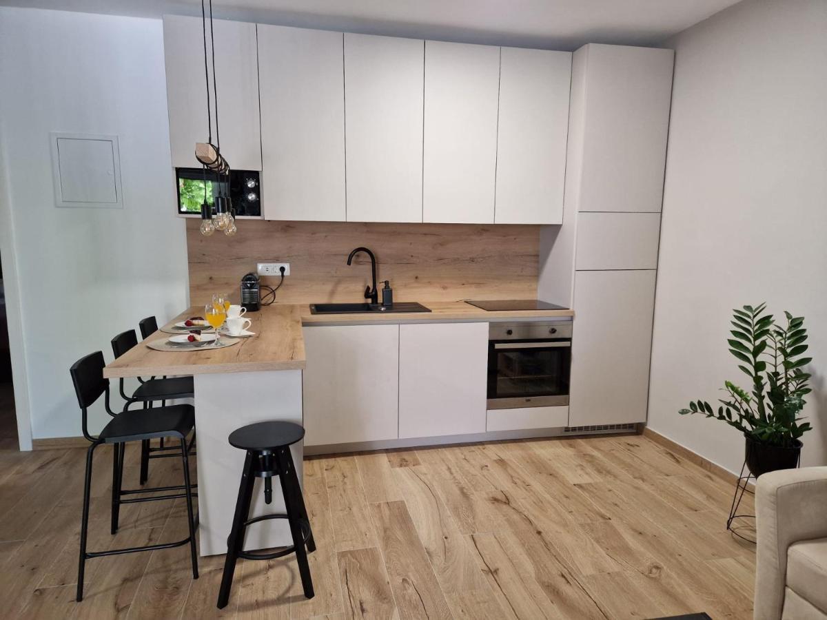"Apartments Petra - 2 Bedroom With Swimming Pool" Cilipi Exterior photo