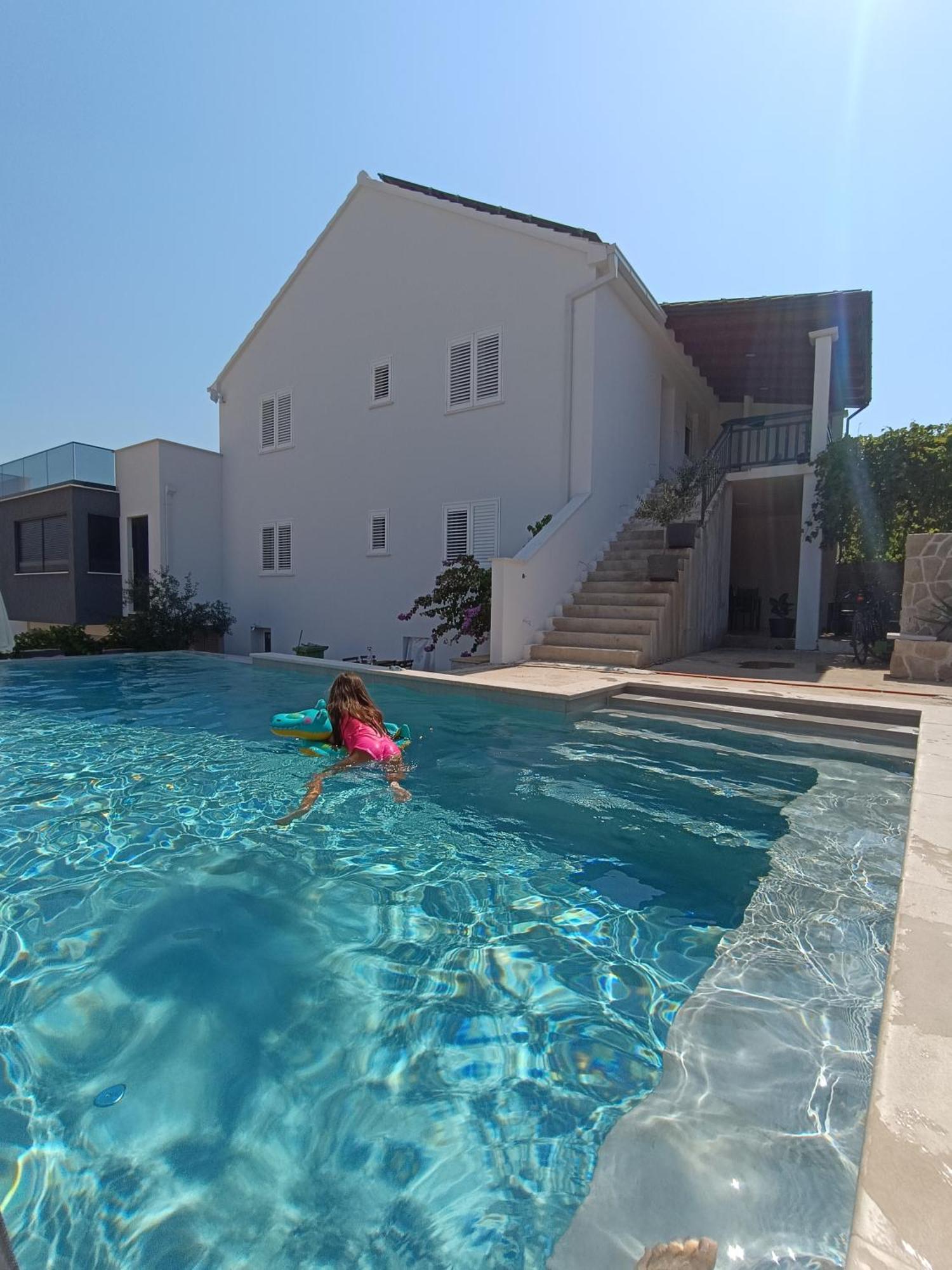 "Apartments Petra - 2 Bedroom With Swimming Pool" Cilipi Exterior photo