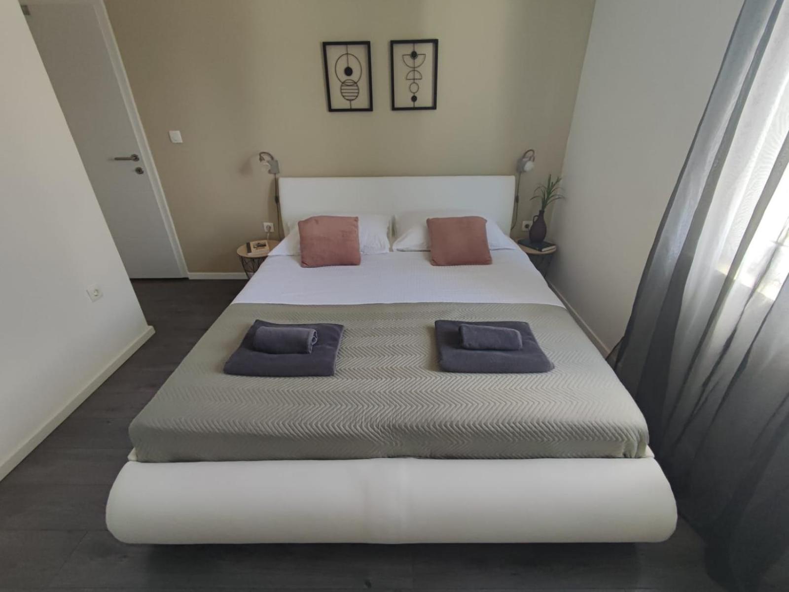 "Apartments Petra - 2 Bedroom With Swimming Pool" Cilipi Exterior photo