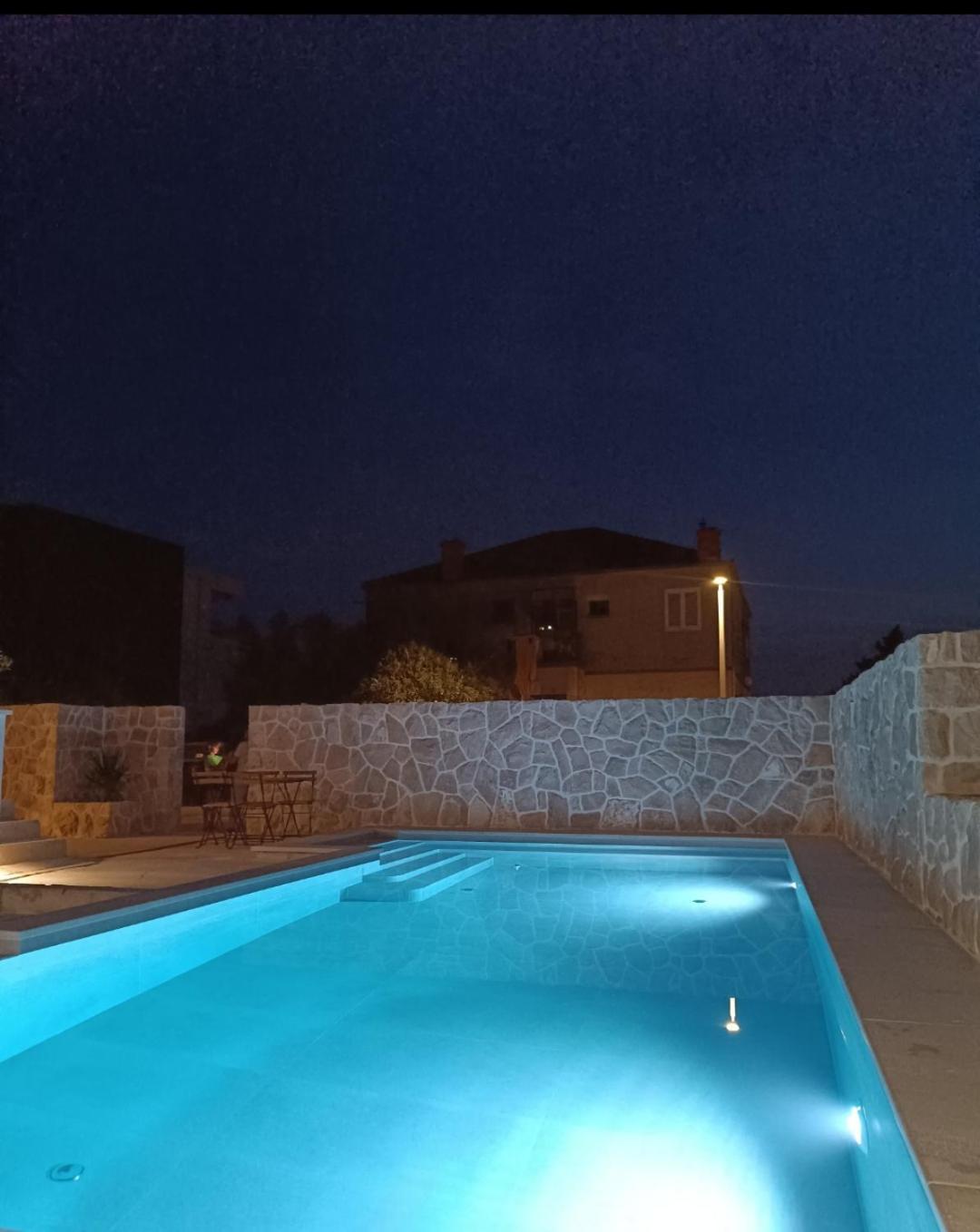 "Apartments Petra - 2 Bedroom With Swimming Pool" Cilipi Exterior photo